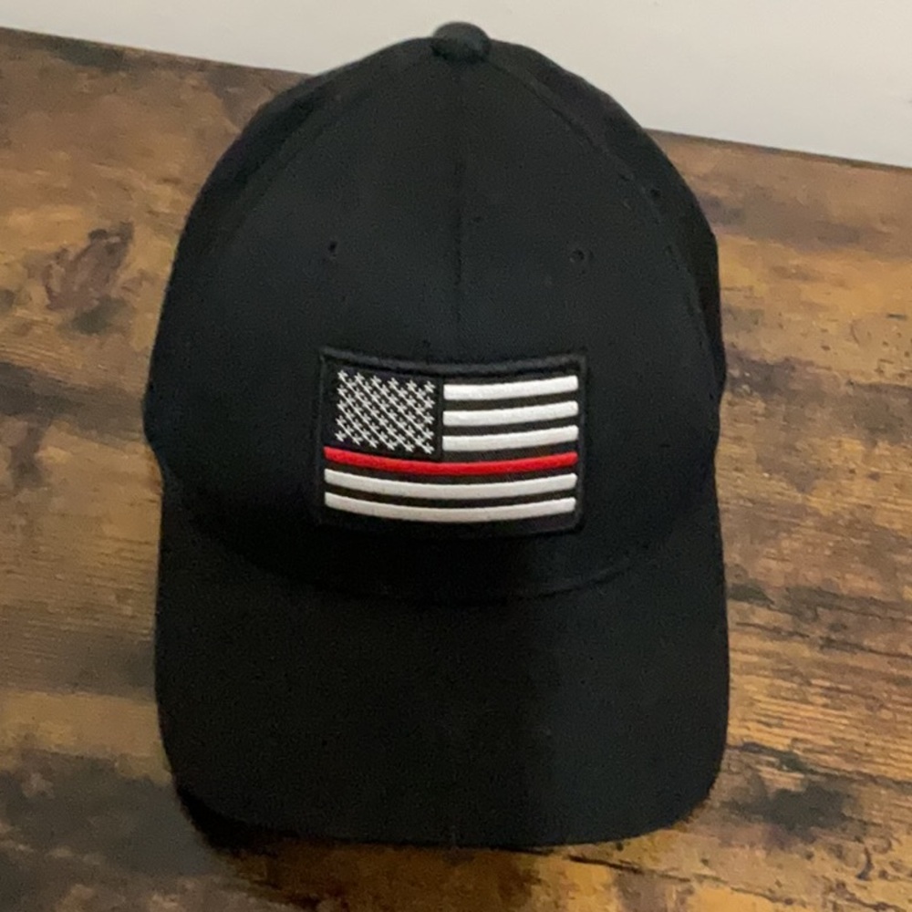 Flag thin line s-m black cap